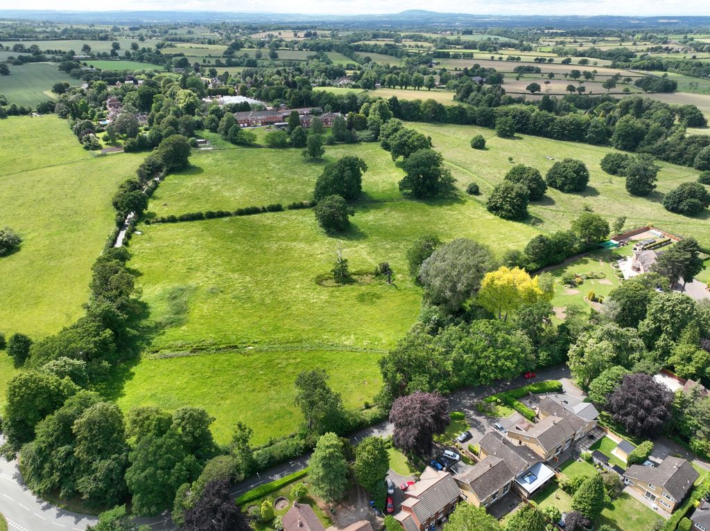 Property photo 3 of 5 Photo 3