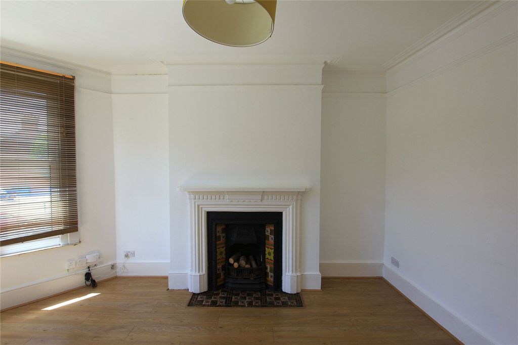 Property photo 3 of 19 Picture No. 15