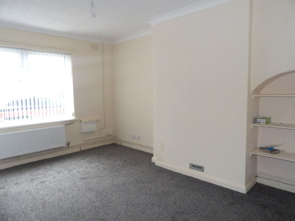 Property photo 2 of 9 Photograph 2