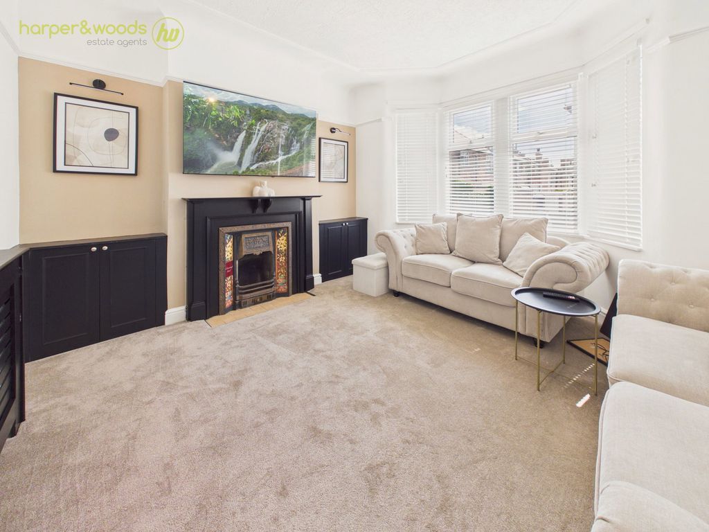 Property photo 2 of 26