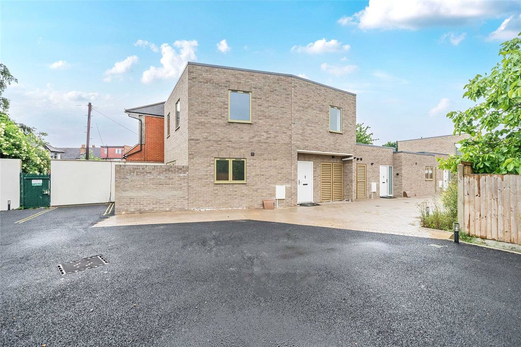 Property photo 1 of 9 Picture No. 21