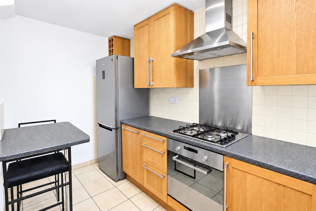 Property photo 2 of 14 Kitchen