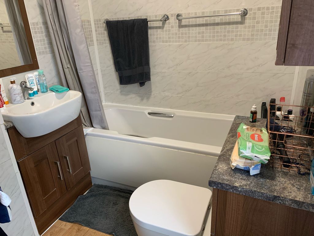 Property photo 3 of 4