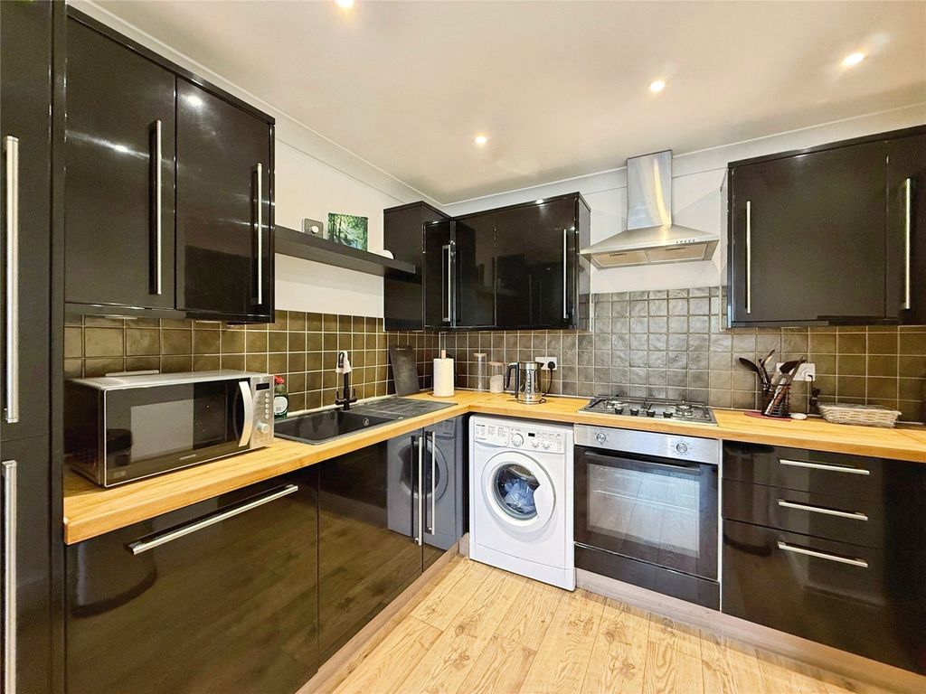 Property photo 3 of 8 Picture No. 07