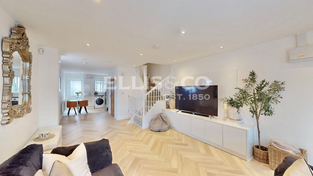 Property photo 1 of 30 Picture No. 18