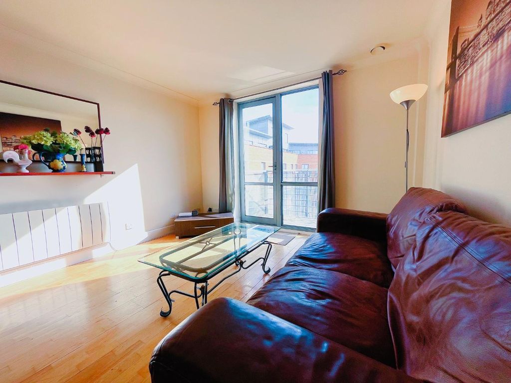 Property photo 2 of 12