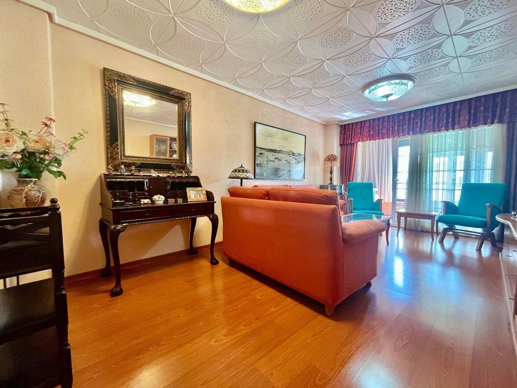 Property photo 3 of 38