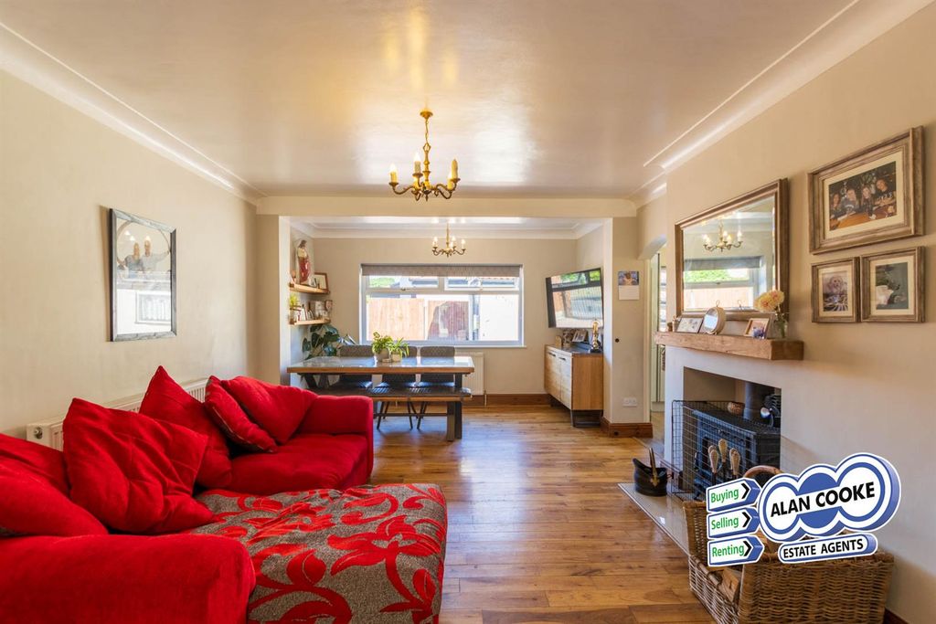 Property photo 2 of 23 Open Plan Dining Room / Family Room