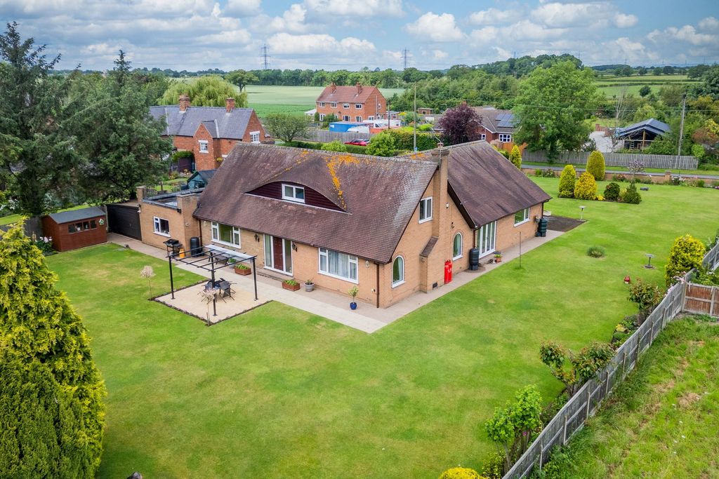 Property photo 1 of 60