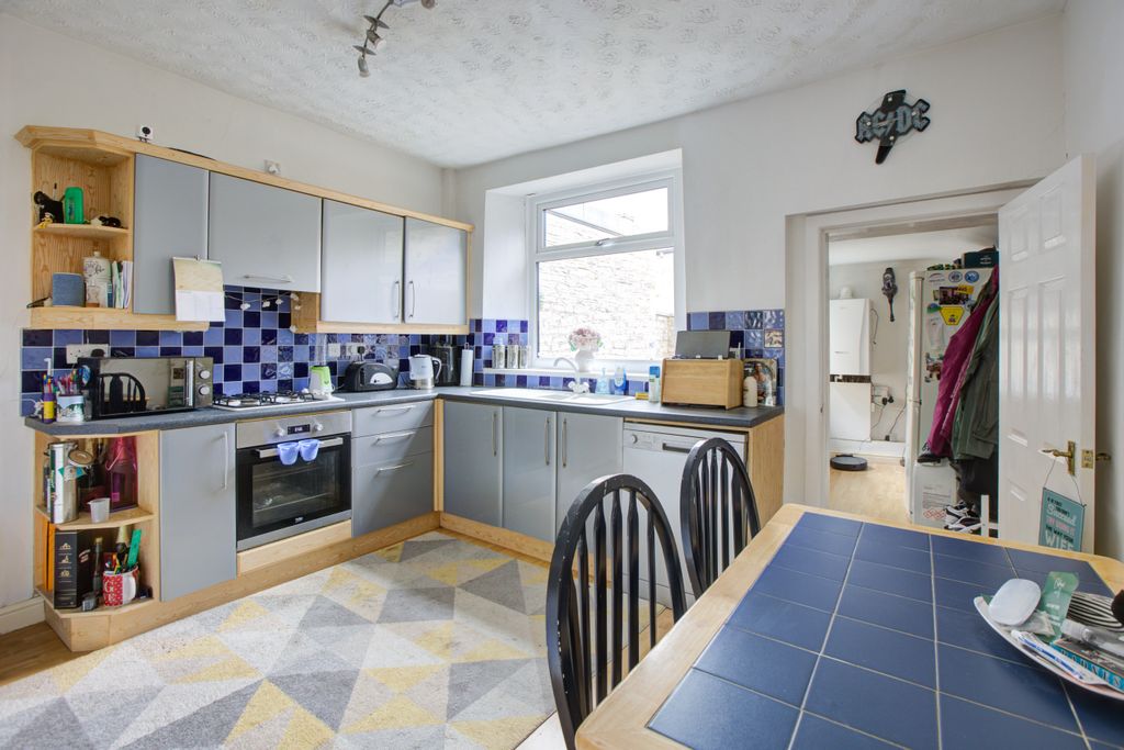 Property photo 3 of 14 Kitchen Diner
