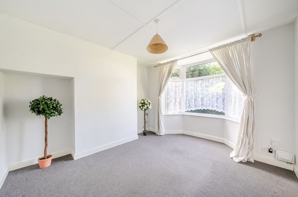 Property photo 2 of 17 1509531-12-6A96A3...