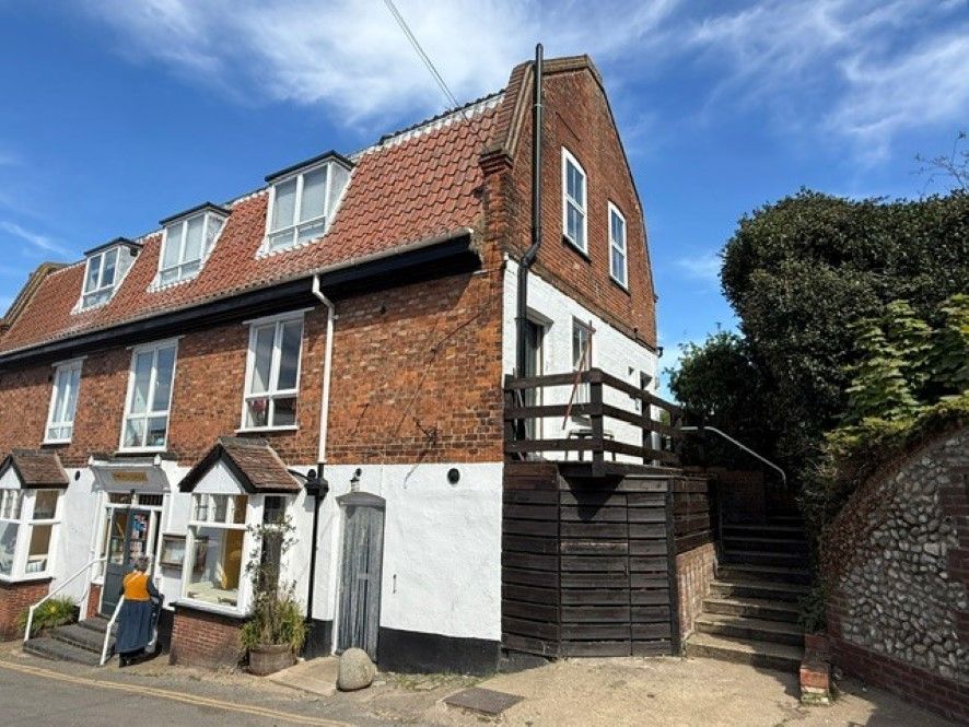Property photo 1 of 16