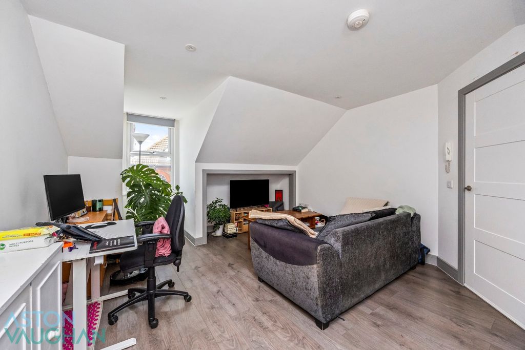 Property photo 1 of 10 5203250