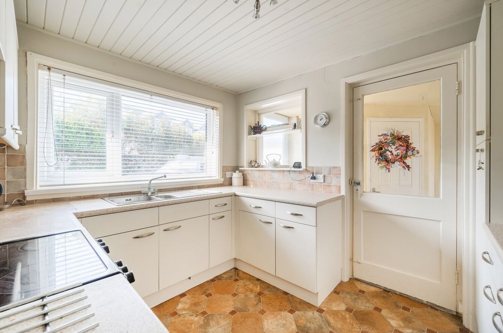 Property photo 3 of 22 3 - 1434088-10-69Beb7...