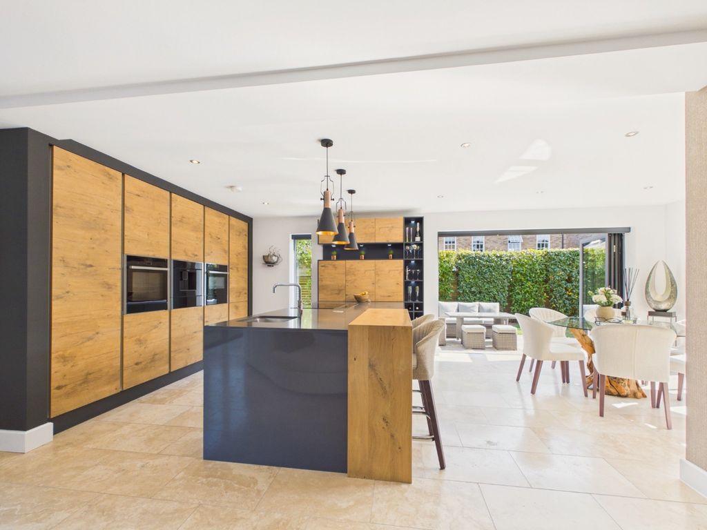 Property photo 1 of 29 5270274