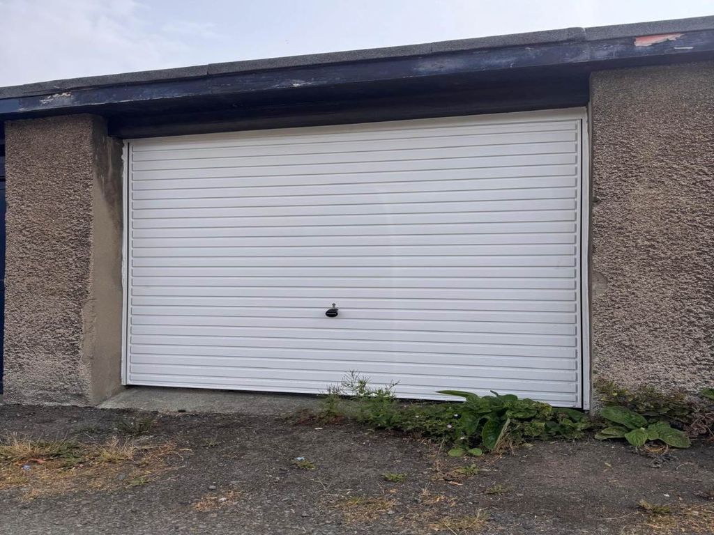 Property photo 1 of 3 2