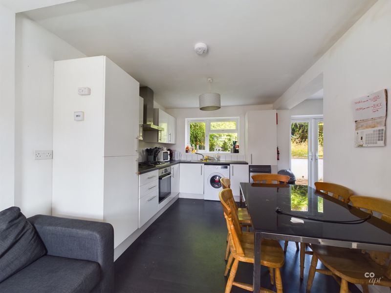 Property photo 3 of 12 Photo 2