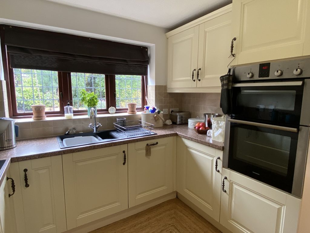Property photo 2 of 23