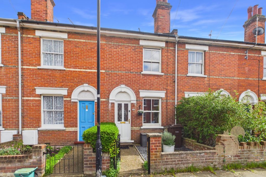 Property photo 1 of 23 Cam01659G0-Pr0794-Still025.Jpg