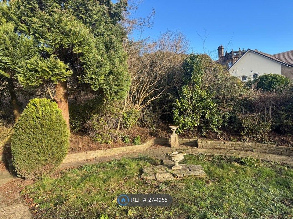 Property photo 3 of 35