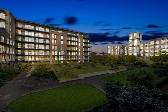 Property photo 1 of 20 Dusk Image