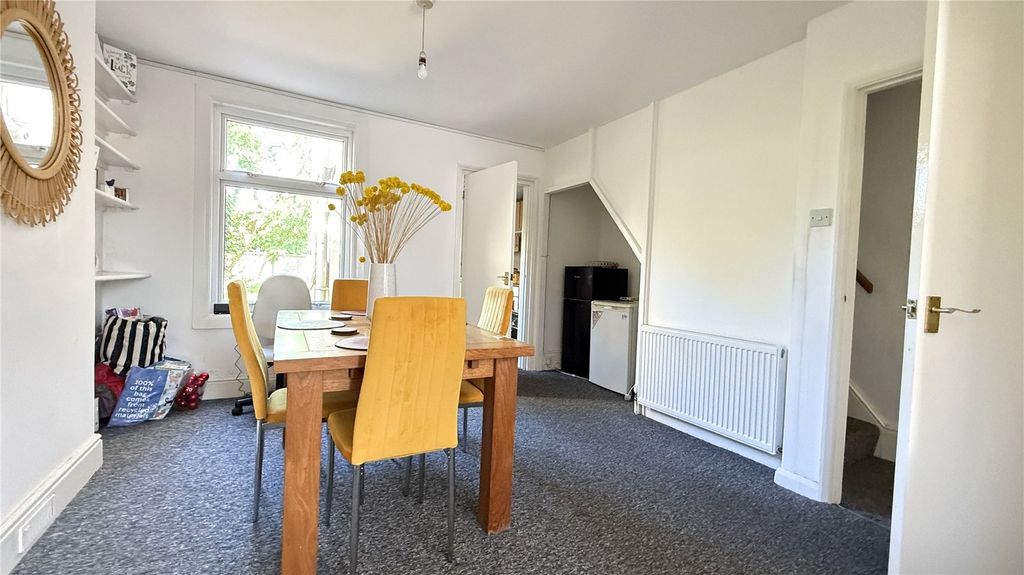Property photo 3 of 8 Dining Room