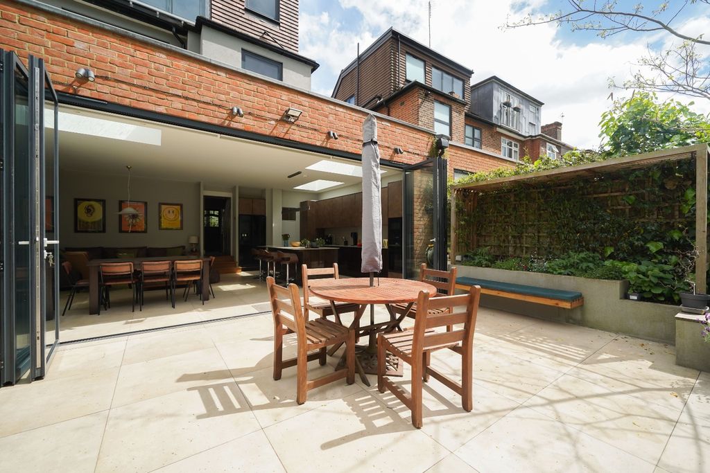 Property photo 3 of 21 4814545
