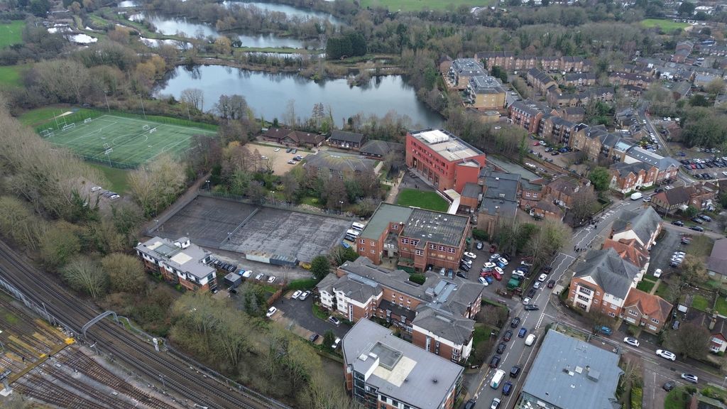 Additional image 10 of 1 bed flat for saleHigh Street, Rickmansworth WD3