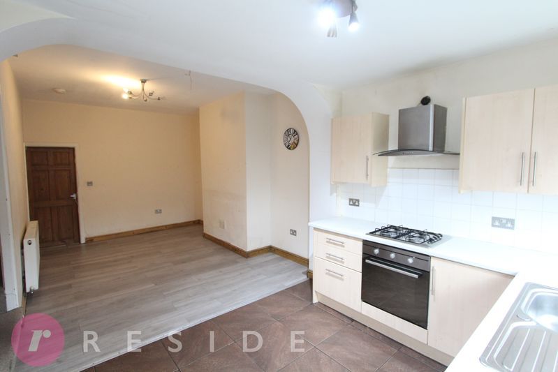 Property photo 3 of 13 Kitchen