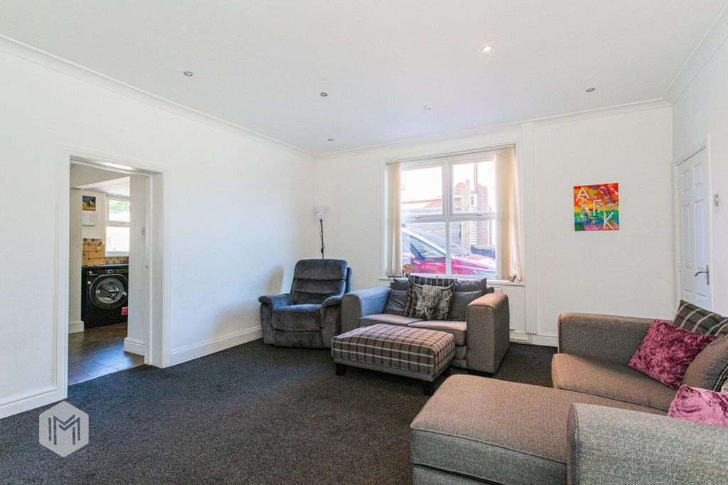 Property photo 3 of 26 Picture No. 09