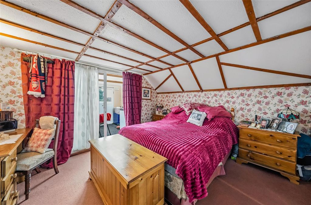 Additional image 22 of 4 bed detached bungalow for saleHeathview Avenue, Crayford, Dartford DA1