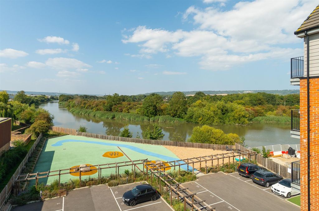 Property photo 2 of 16 Dsc08906.Jpg