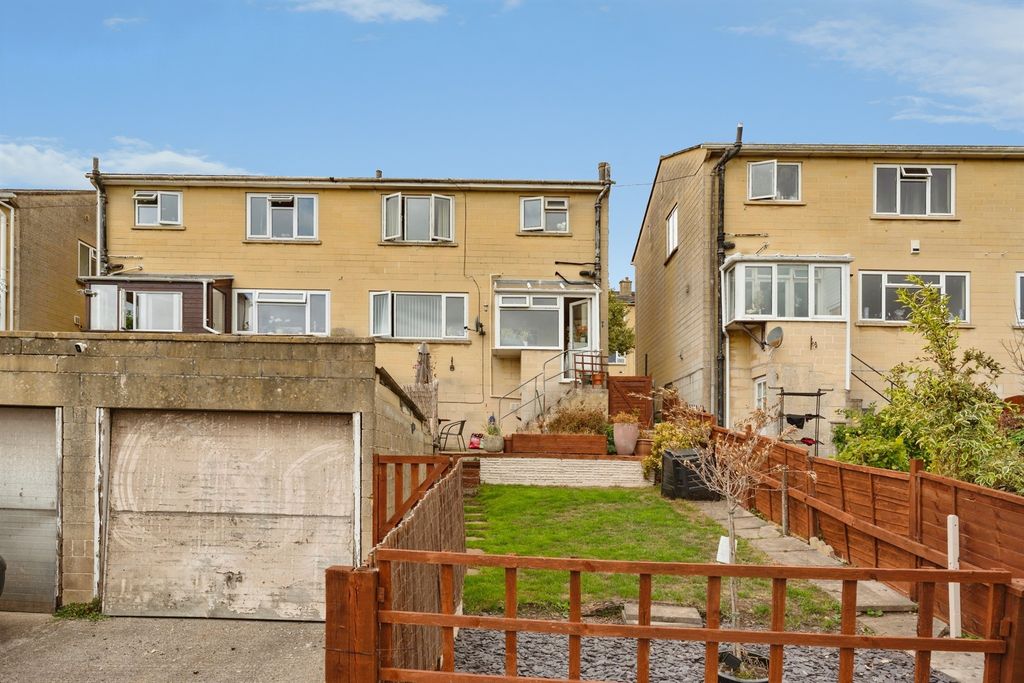 Property photo 2 of 19