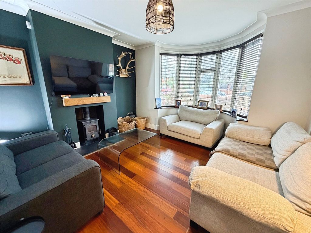 Property photo 3 of 15 Cosy Lounge