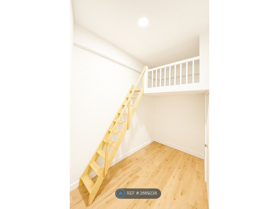 Property photo 3 of 7 Bedroom