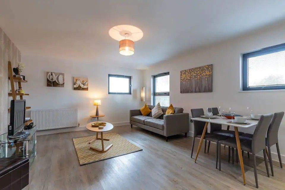 Property photo 3 of 17 56E3Cb60-E893-48Ed-Adab-6693A1Cf6Ab5