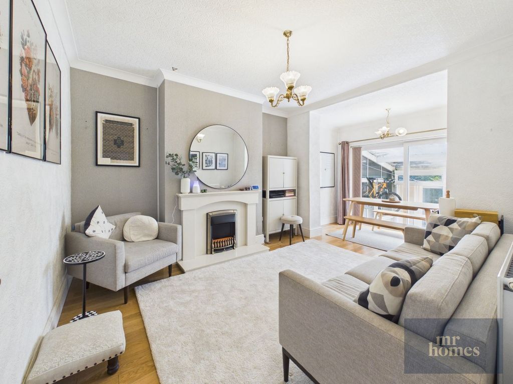 Property photo 2 of 24
