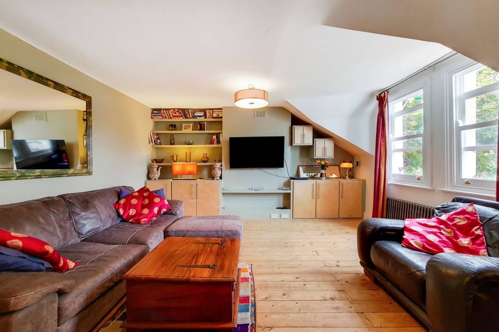 Property photo 1 of 6