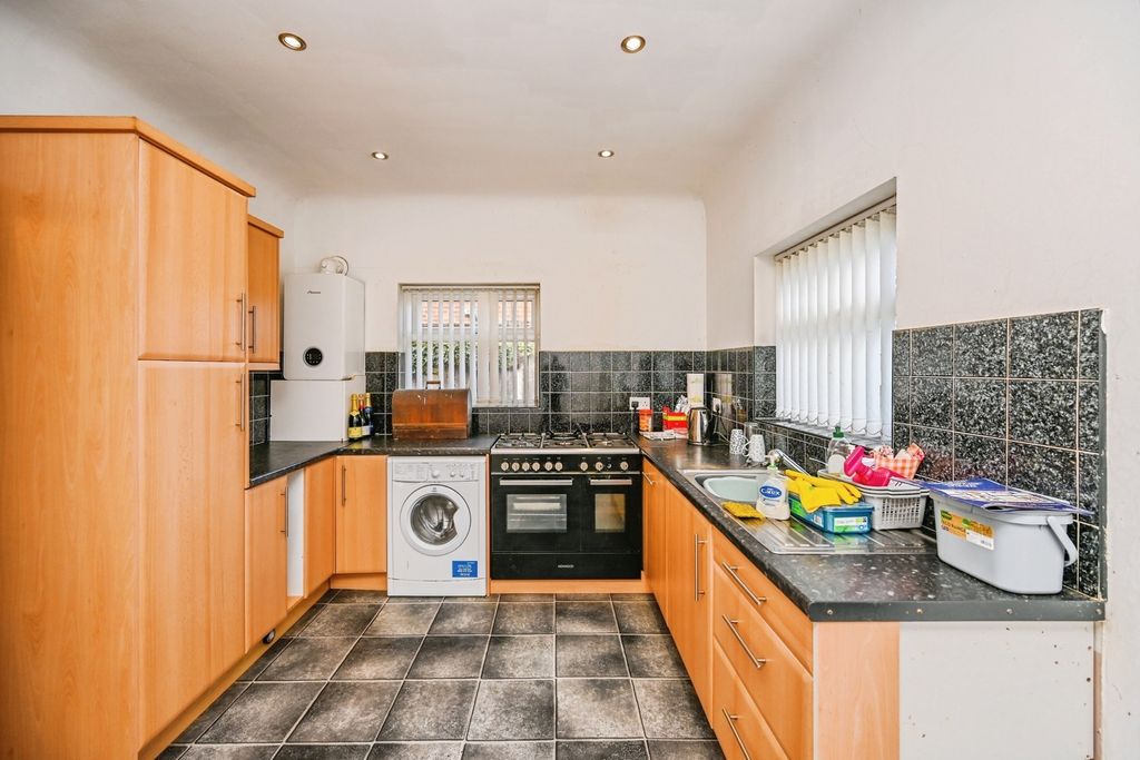 Property photo 3 of 15 Pbox-Img.Jpg