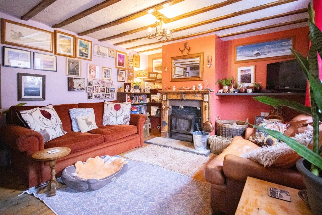 Property photo 2 of 26 4092653