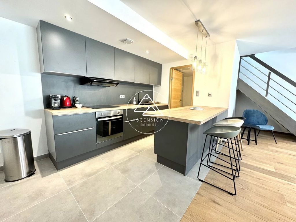 Property photo 2 of 29