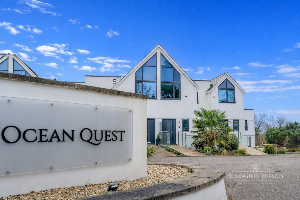 Property photo 1 of 26 4822132