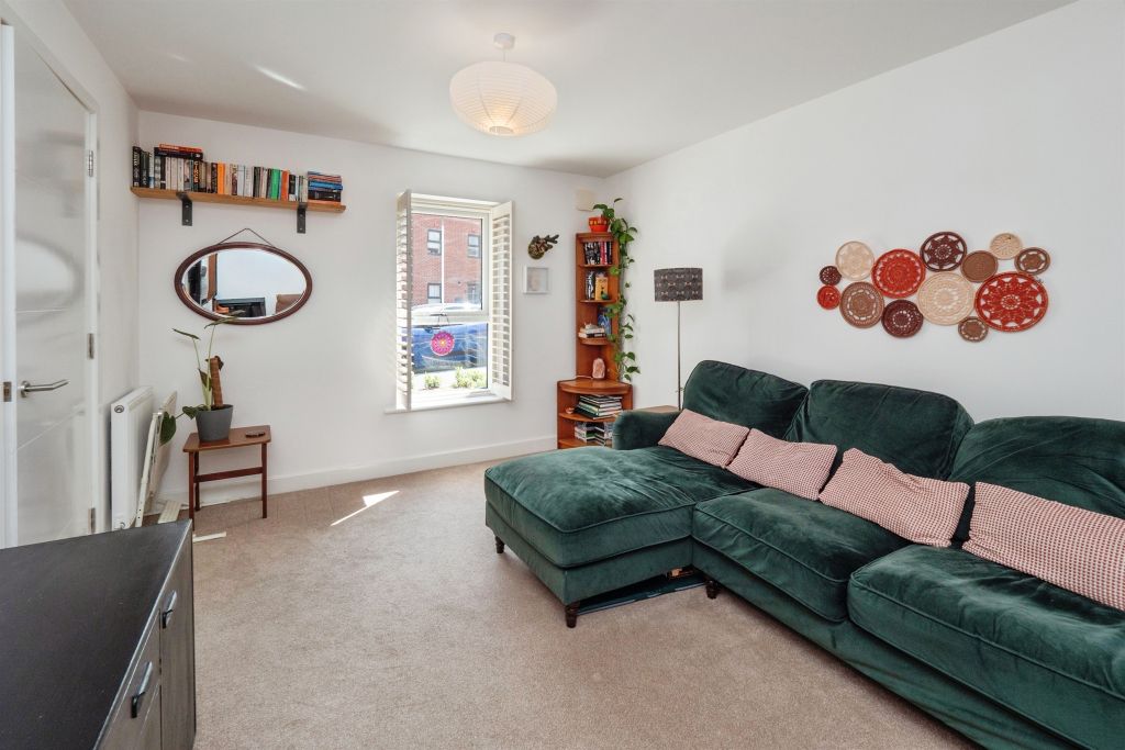 Property photo 3 of 18