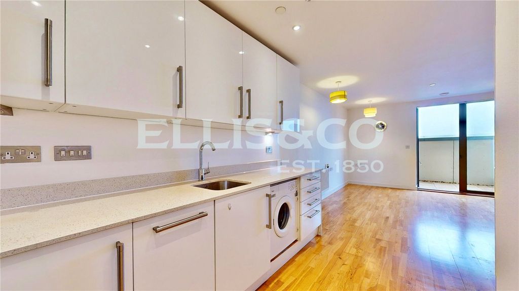 Property photo 3 of 16 Picture No. 67