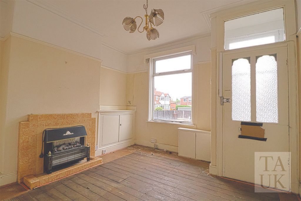 Property photo 2 of 14
