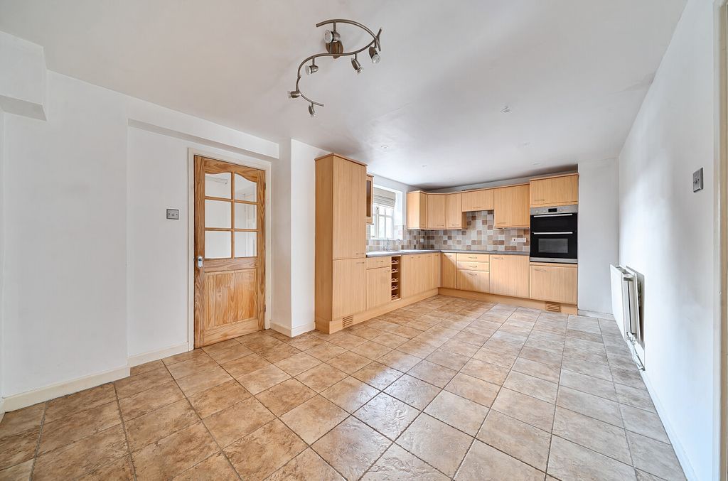 Property photo 3 of 16 1493032  (2).Jpg