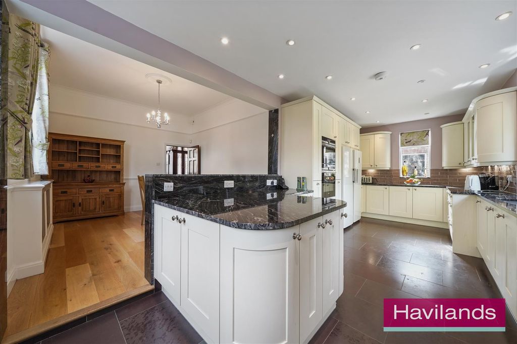 Additional image 10 of 5 bed detached house for saleWellington Road, Enfield EN1