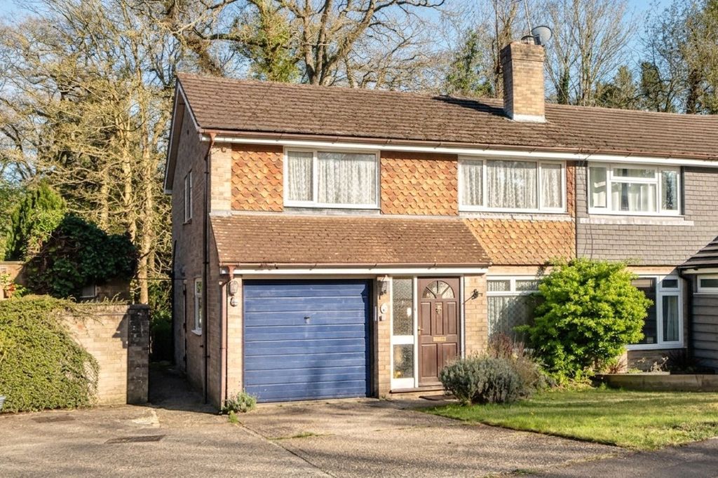 Property photo 2 of 24 Picture No. 35