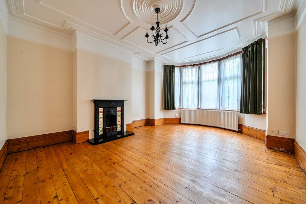 Property photo 2 of 23 Picture No. 29