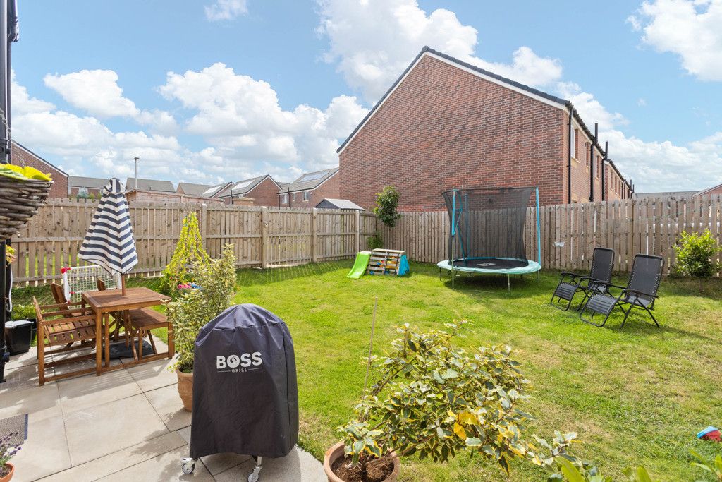 Property photo 2 of 31